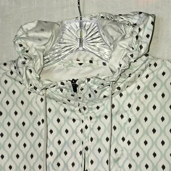 Peter Millar Womens Element E4 Windbreaker Golf Sz Medium - Picture 3 of 15